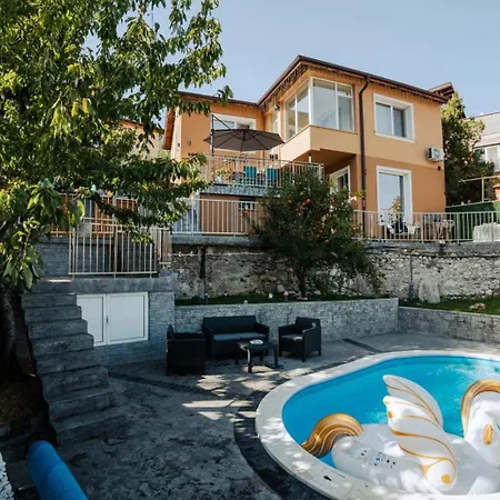 магнолия Casa de Férias Asenovgrad